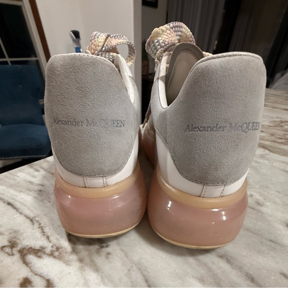 LiAlexander McQueen tennis shoes - Picture 1 of 6